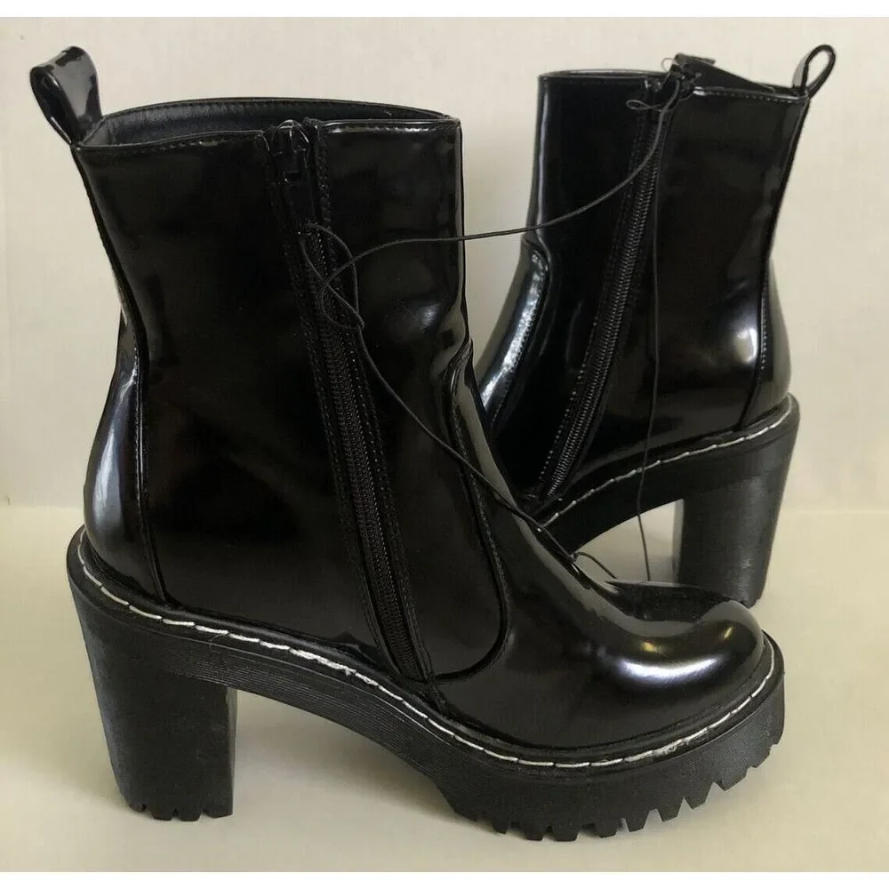 Forever 21 Chelsea Boots Womens Size 8 Faux Leather Black w/‎ Zipper Chunky Heel